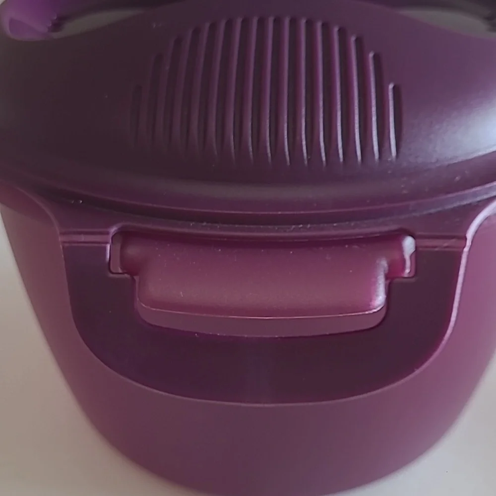 NWOB Tupperware Rice Cooker - Picture 5 of 13